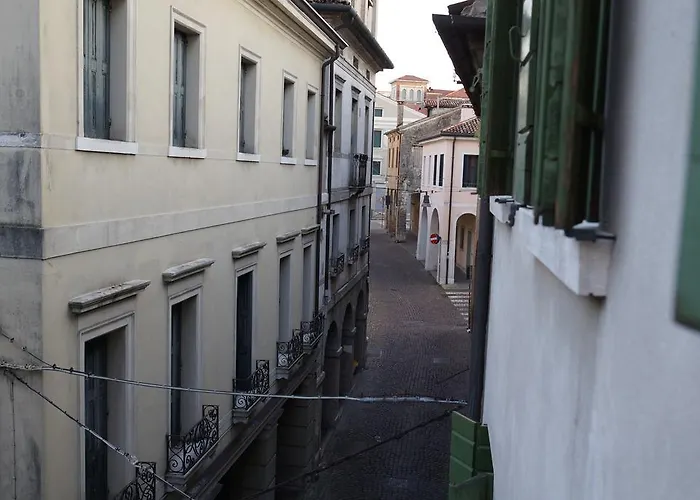 Oda ve Kahvaltı Avogari