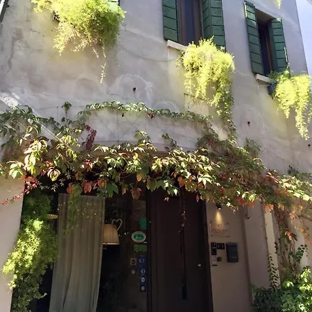 Avogari فندق مبيت وإفطار