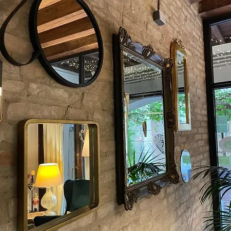 Avogari Bed & Breakfast